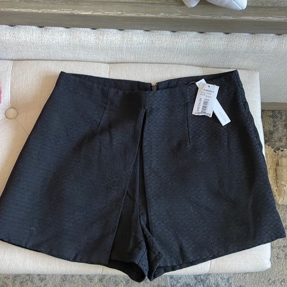 Aqua shorts. Size M. Black. NWT.